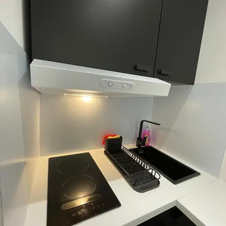 Moonpink - Basel - Airport - Highquality Apartamento