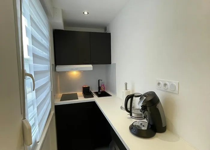 Moonpink - Basel - Airport - Highquality